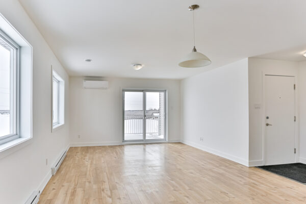 Appartement lumineux avec deux chambres à Crabtree, idéal pour famille ou professionnels, offrant confort et espace dans un environnement moderne.