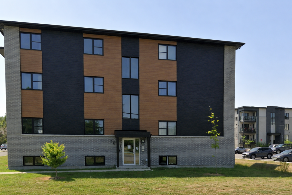 1021 Rue de la Visitation, Saint-Charles-Borromée, QC J6E 0K1, Canada — photo 1