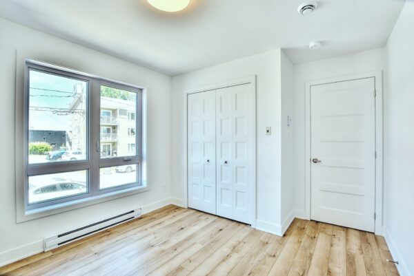 Appartement lumineux avec 3 chambres à Saint-Jacques, idéal pour une famille ou un professionnel recherchant confort et espace.