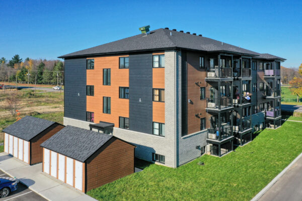 Appartement 3 chambres moderne à Saint-Charles-Borromée, idéal pour famille ou investisseurs. Gestion immobilière professionnelle pour optimiser votre patrimoine immobilier.